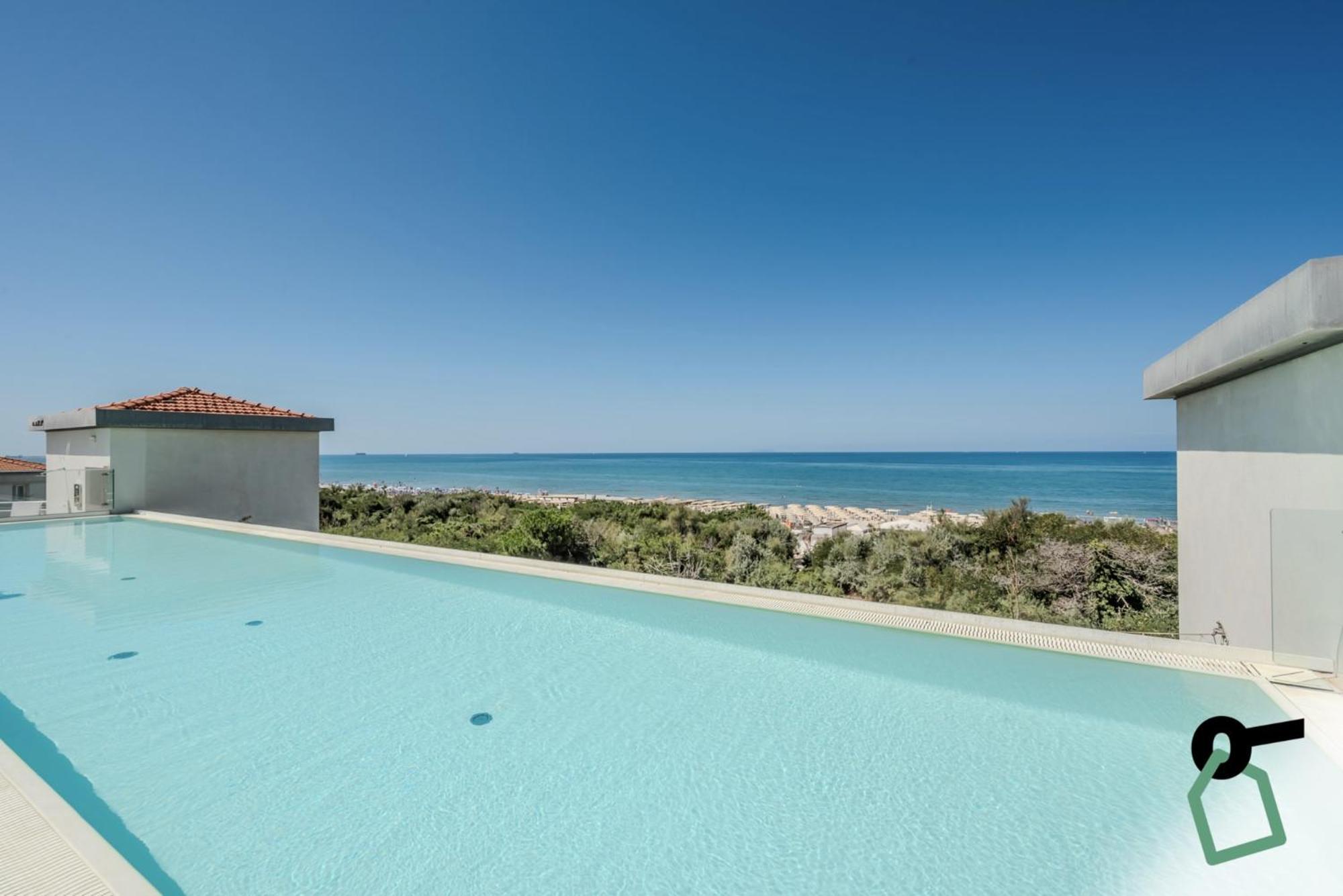 Hotiday Room Collection - Tirrenia Exterior foto
